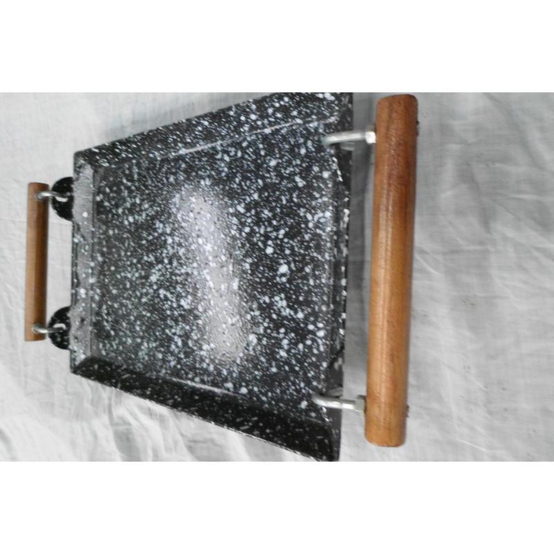 Planchetas, bandejas, ollas, cajas con tapa, todo enlozados, cunas etc. - 4/17