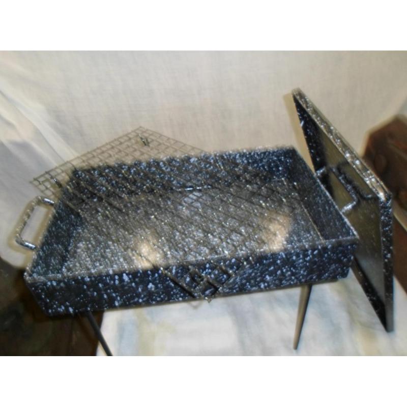 Planchetas, bandejas, ollas, cajas con tapa, todo enlozados, cunas etc. - 9/17