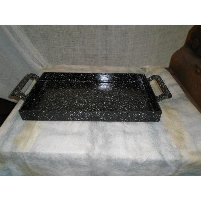 Planchetas, bandejas, ollas, cajas con tapa, todo enlozados, cunas etc. - 13/17