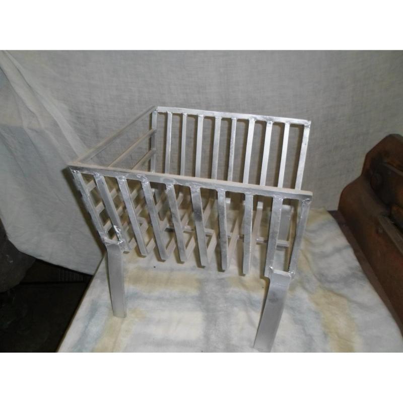 Planchetas, bandejas, ollas, cajas con tapa, todo enlozados, cunas etc. - 14/17