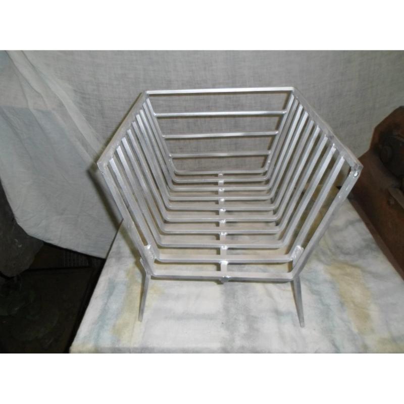 Planchetas, bandejas, ollas, cajas con tapa, todo enlozados, cunas etc. - 15/17