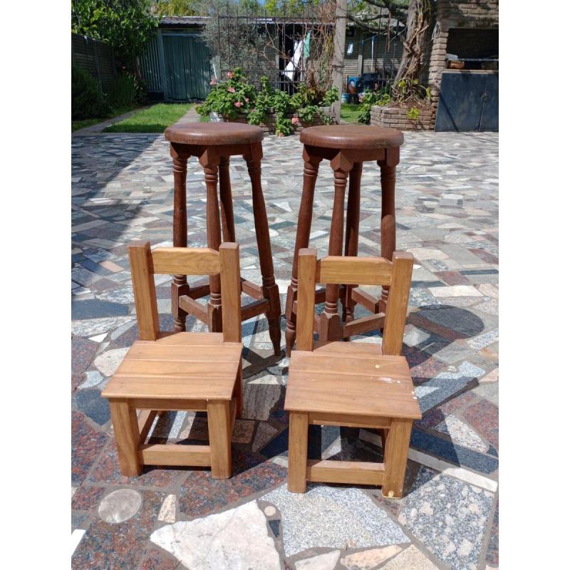 Sillas pino chicos