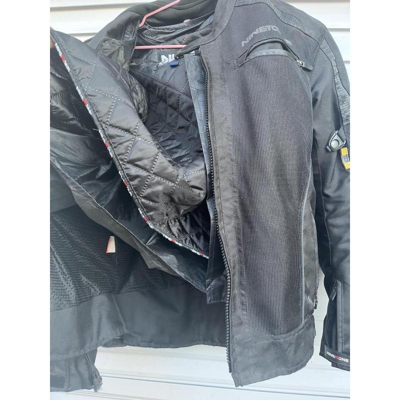 Campera moto 4 estaciones Nine to One - 4