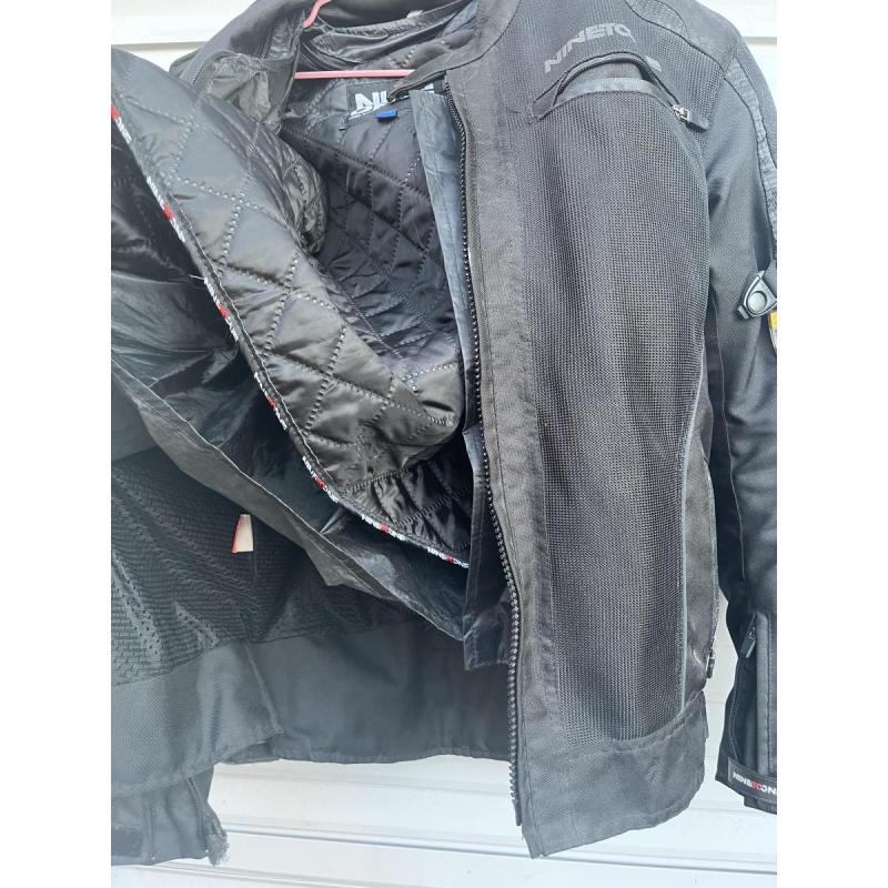 Campera moto 4 estaciones Nine to One - 6