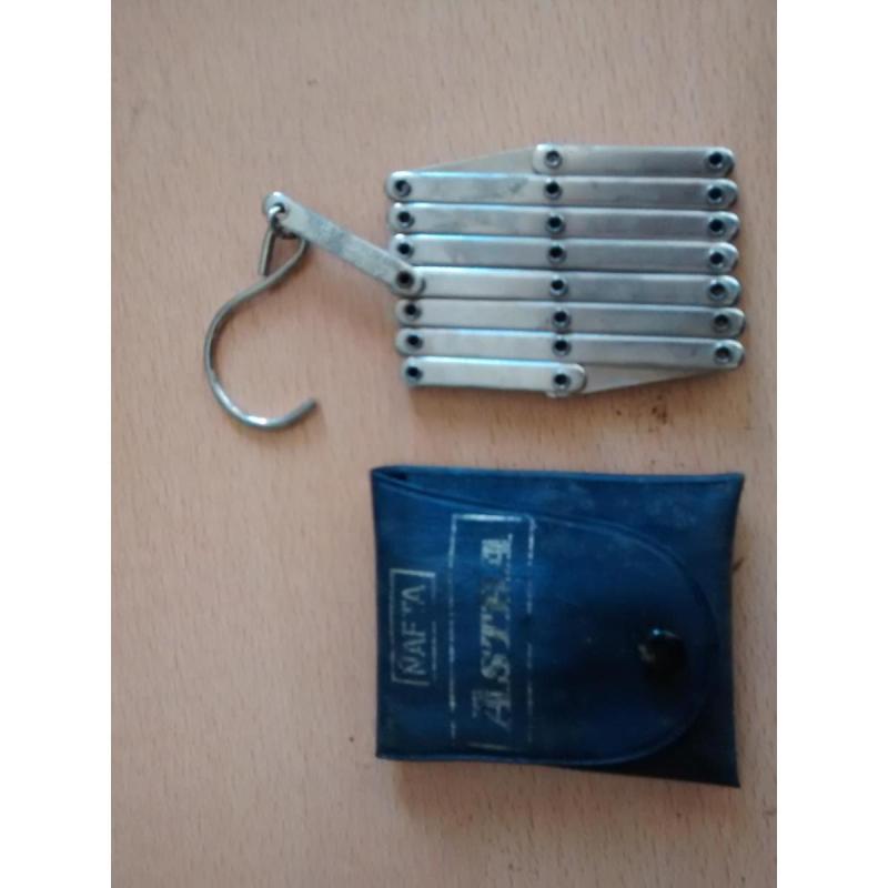 Percha De Viaje Plegable Antigua