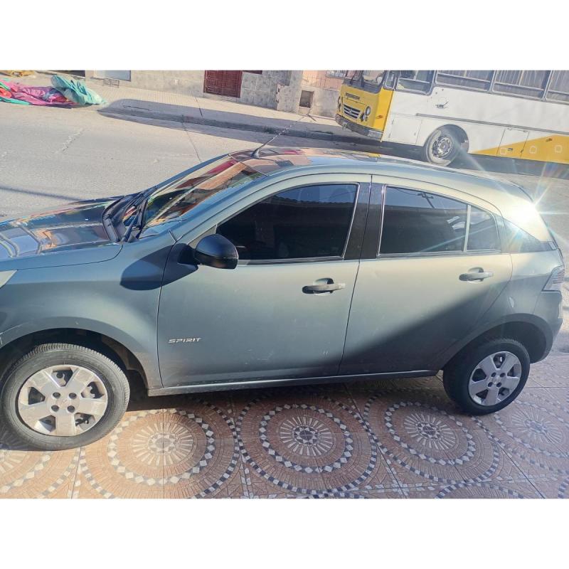 2012 Chevrolet Agile - 3