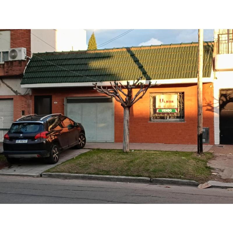 Viendo linda casa garage jardÍn