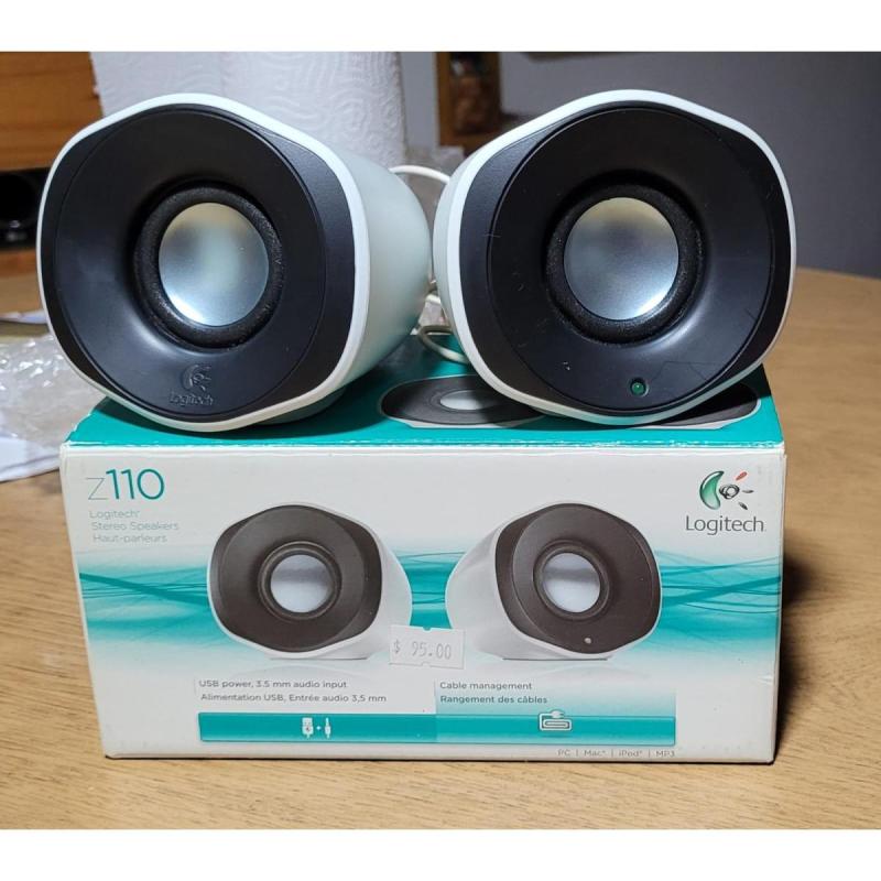 Parlantes Logitech Z110