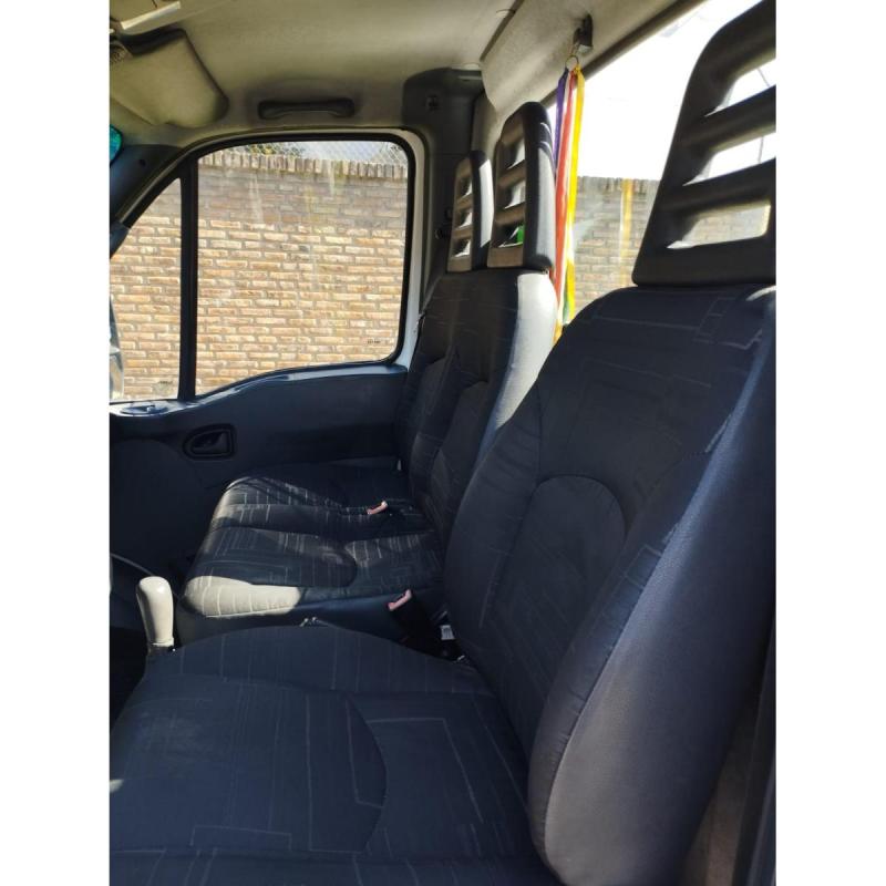 Iveco Daily 3.0 Chasis 2015 – Diésel, frenos a aire, excelente estado, listo para trabajar - 3