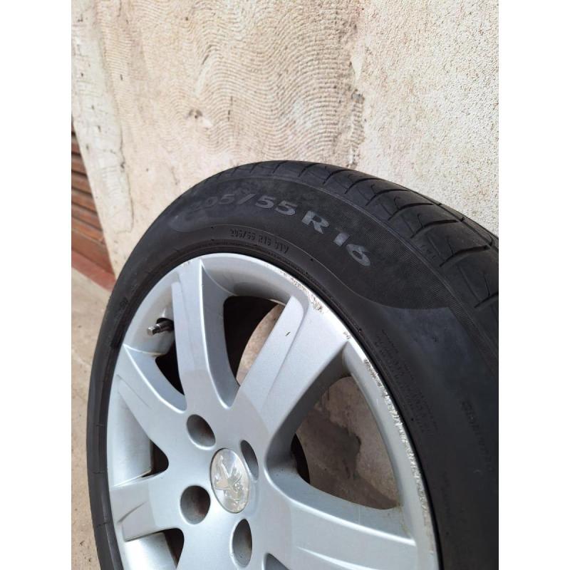 Cubierta pirelli cinturato p1 plus 205/55/16 + llanta santiaguito - 2