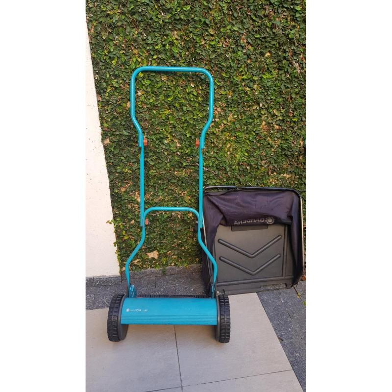 Cortadora  de césped Manual -GARDENA