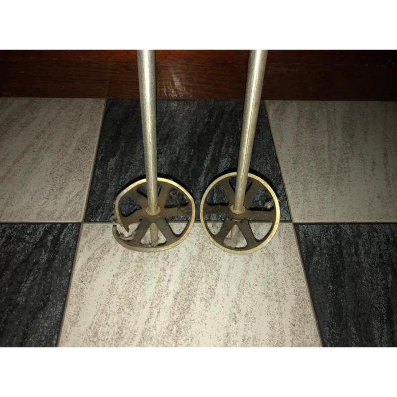 Par de Skis cortos antiguo de los 80s 90s con bastones de skis - 3