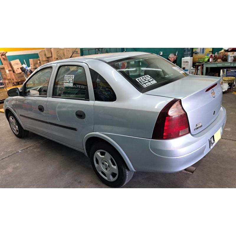 Chevrolet Corsa 2 GL 1.8 4 ptas - 5