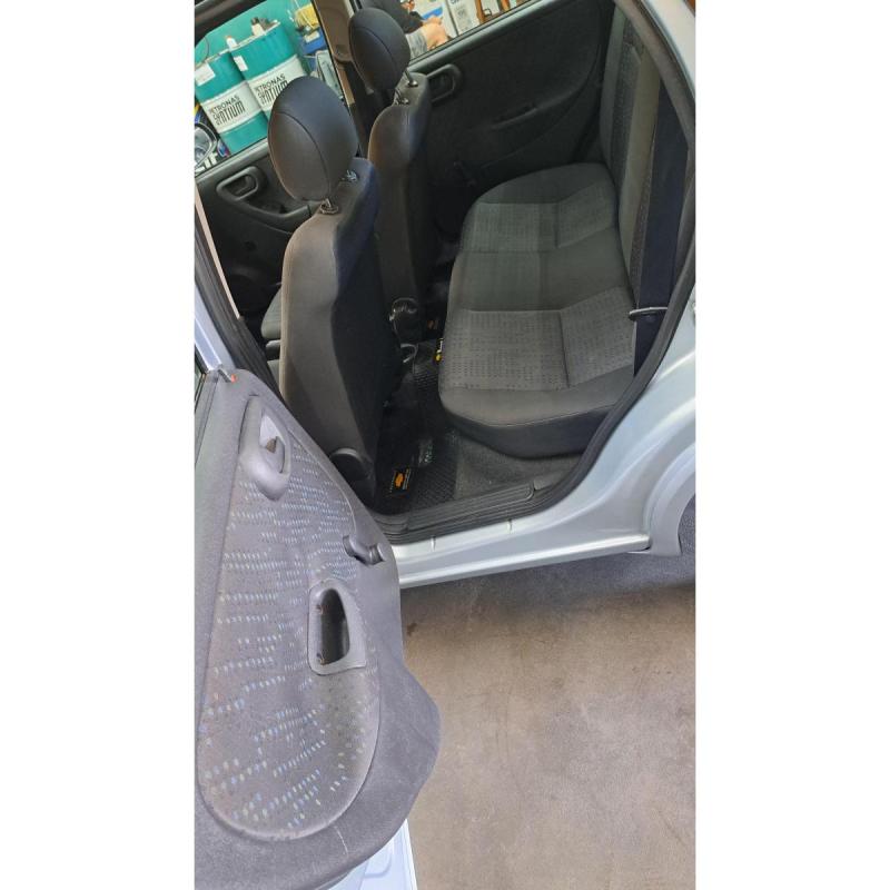 Chevrolet Corsa 2 GL 1.8 4 ptas - 6