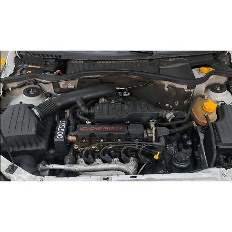 Chevrolet Corsa 2 GL 1.8 4 ptas - 13