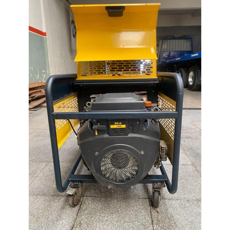 Grupo electrógeno Kipor KGE12E – Nafta – Usado - 5