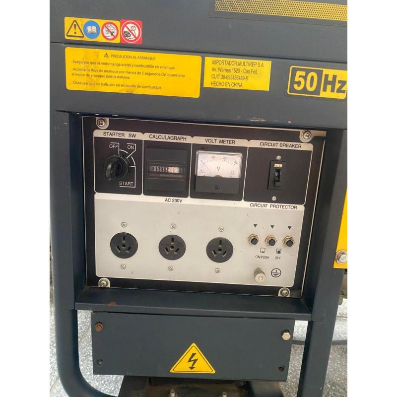 Grupo electrógeno Kipor KGE12E – Nafta – Usado - 7