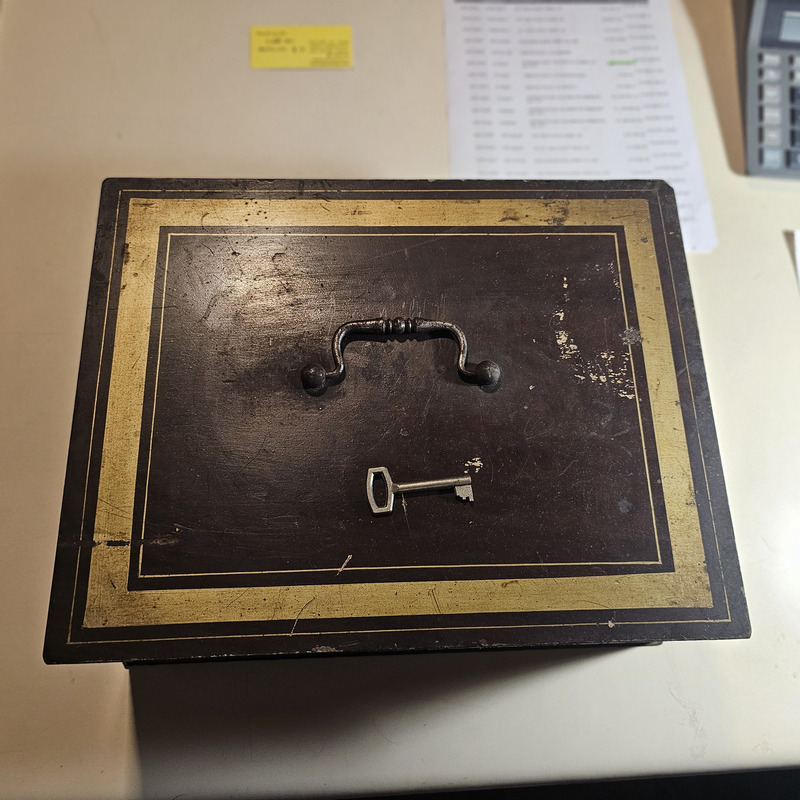 Caja de seguridad o Portavalores Antigua....de las buenas!!! - 6