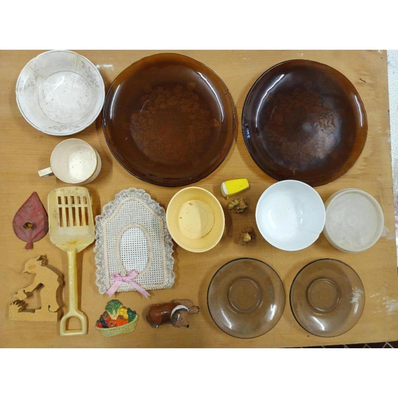 Adornos y vajilla a elección. El precio es unitario pero llevando el lote 50% de descuento - 5/7