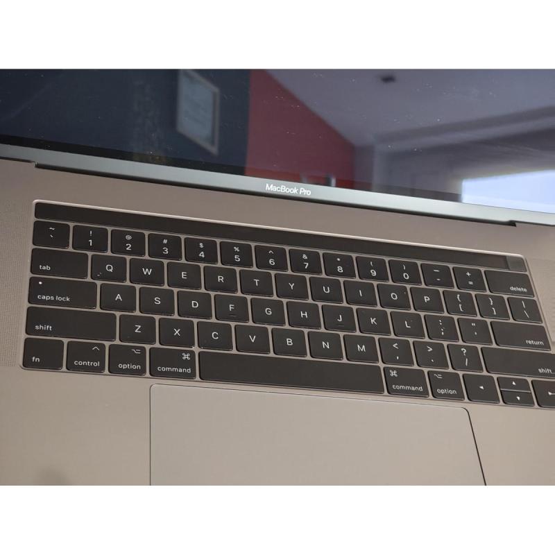 Mac book pro 2017 16 ram 1 tb disco ssd - 2
