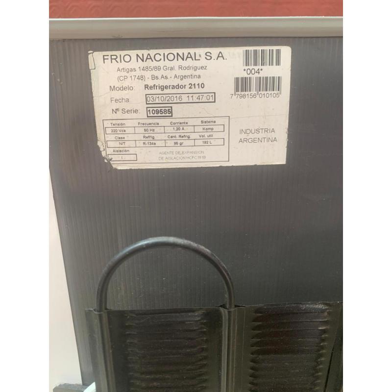 Vendo heladera lacar mod2110 con Freezer 192 litros - 4