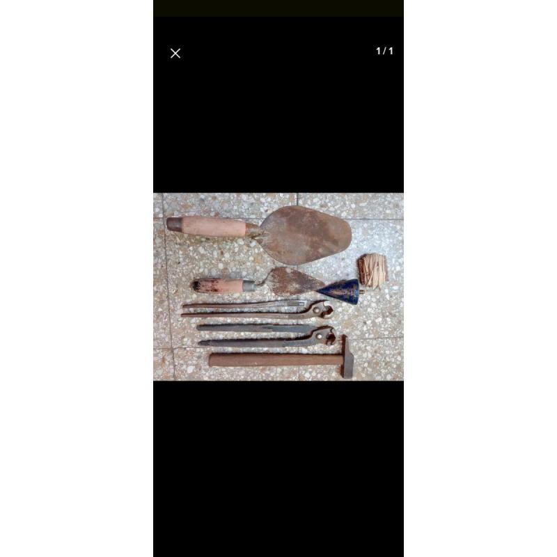 Kit 2 cucharas de albañil-2 tenazas-plomada tooth de 500gr-martillo