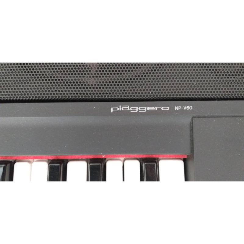 Teclado yamaha piaggero np-v60 color negro, con fuente original y atril - 5