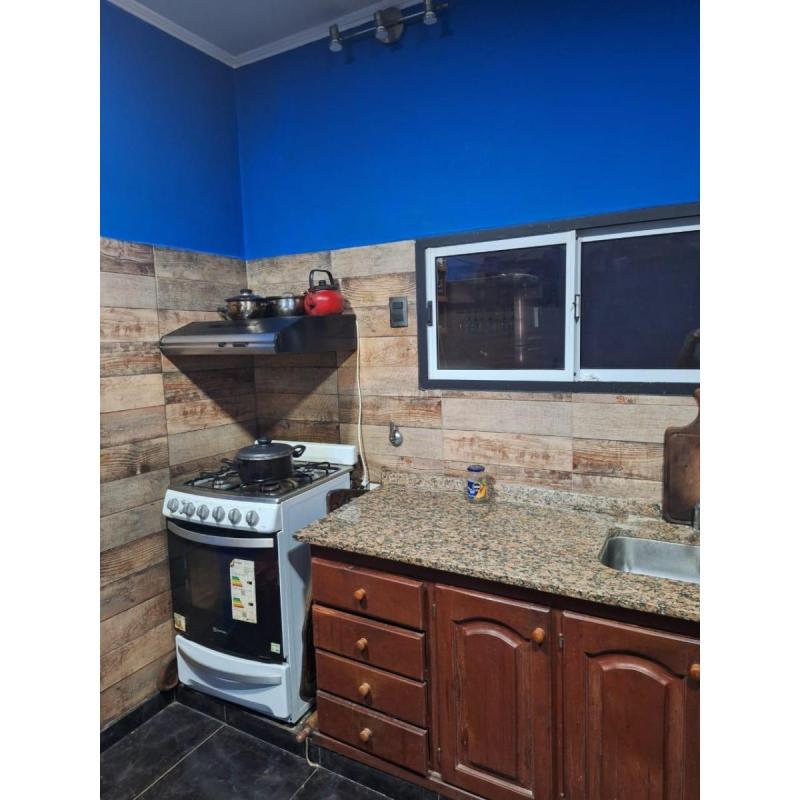 Se vende casa en pleno centro de Hernandarias, excelente ubicacion - 5