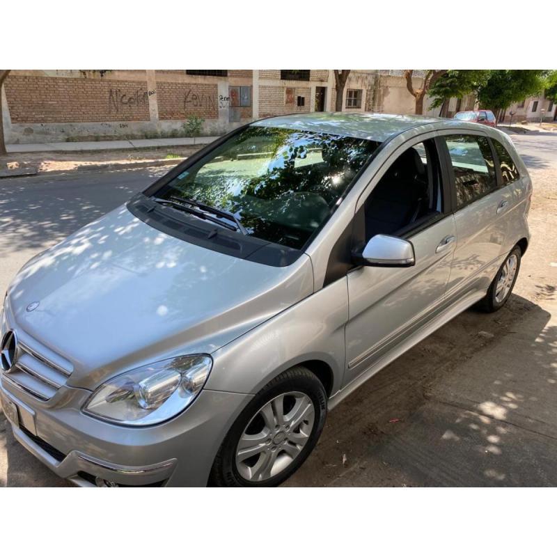 Mercedes Benz Clase B 2.0. B200 - 1/6