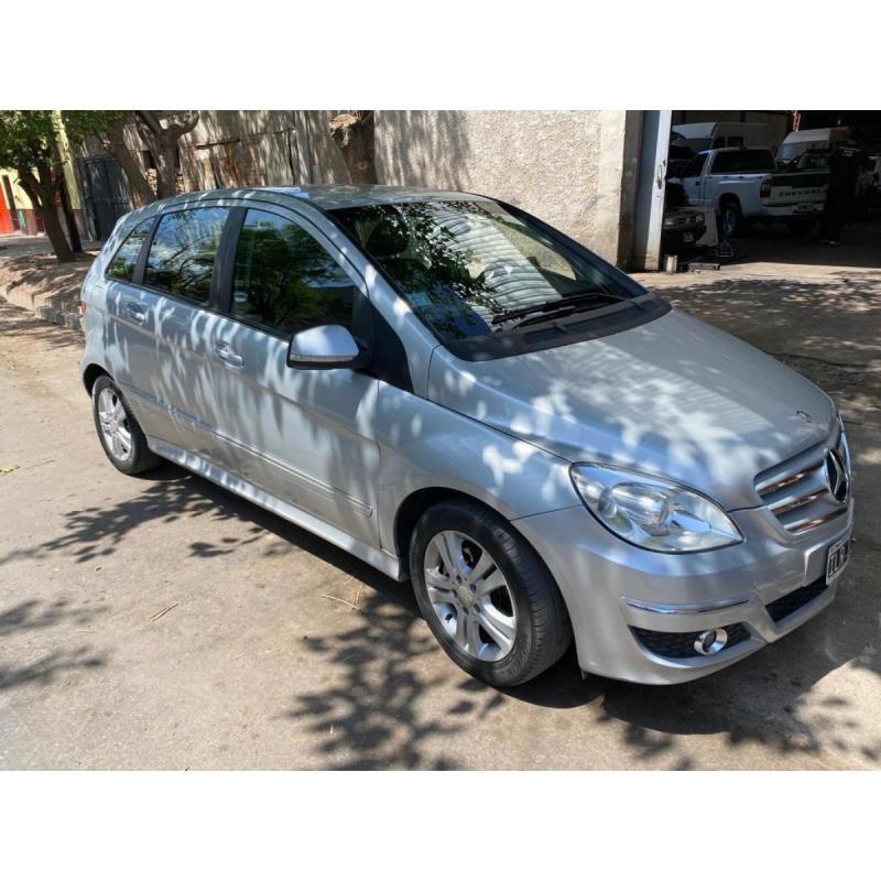 Mercedes Benz Clase B 2.0. B200 - 2/6
