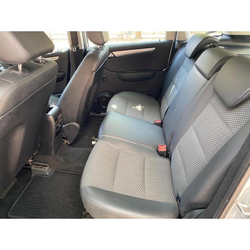 Mercedes Benz Clase B 2.0. B200 - 4/6