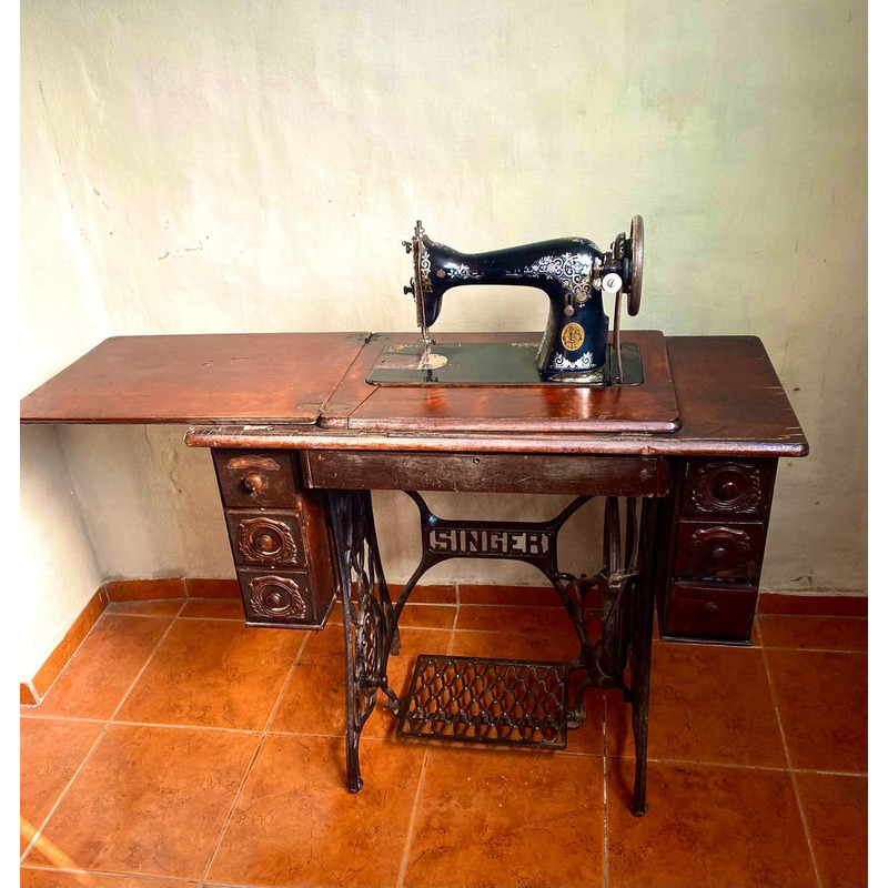 Vendo maquina coser antigua Singer
