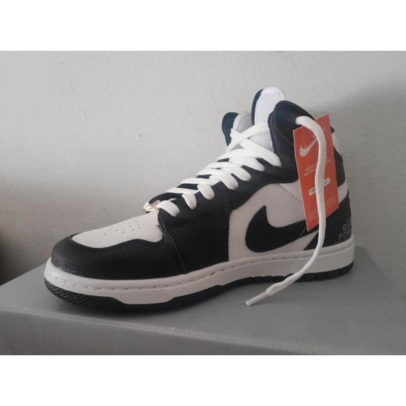 Nike Jordan Retro - 4/5