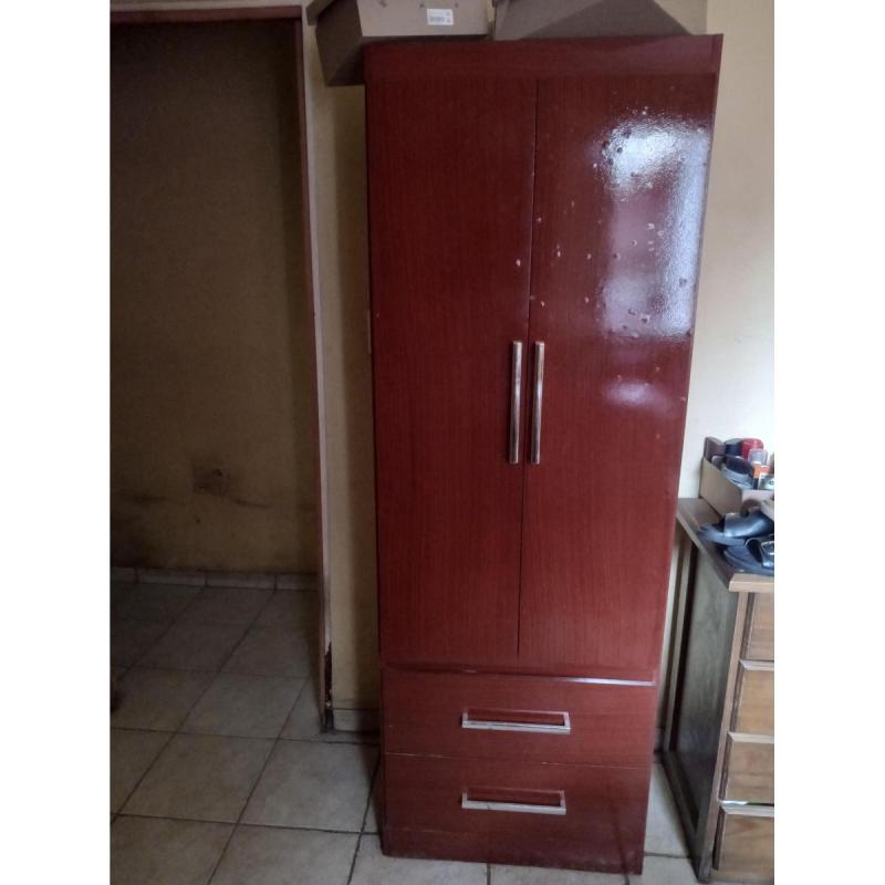 Placard 2 puertas 2 cajones - 2