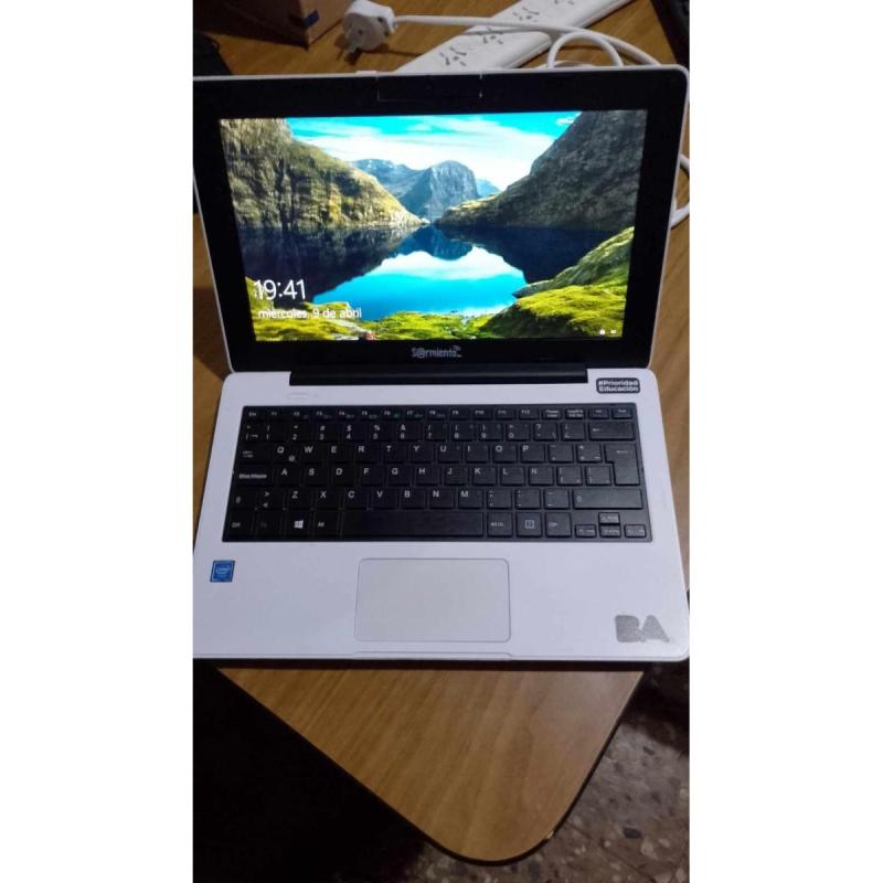 Venta o permuta netbook juana manso/sarmiento 4k 4gb ram windows10 entrega sin costo