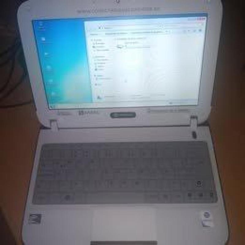VENTA o PERMUTA Netbook 4 GB RAM Windows 10 con cargador, garantia y entrega sin costo