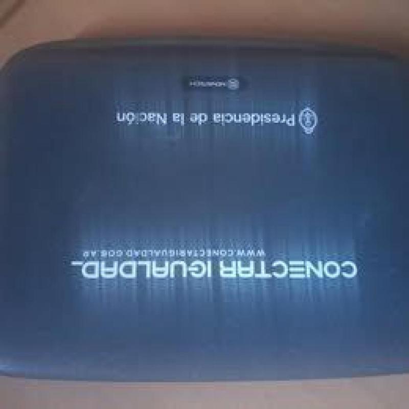VENTA o PERMUTA Netbook 4 GB RAM Windows 10 con cargador, garantia y entrega sin costo - 3