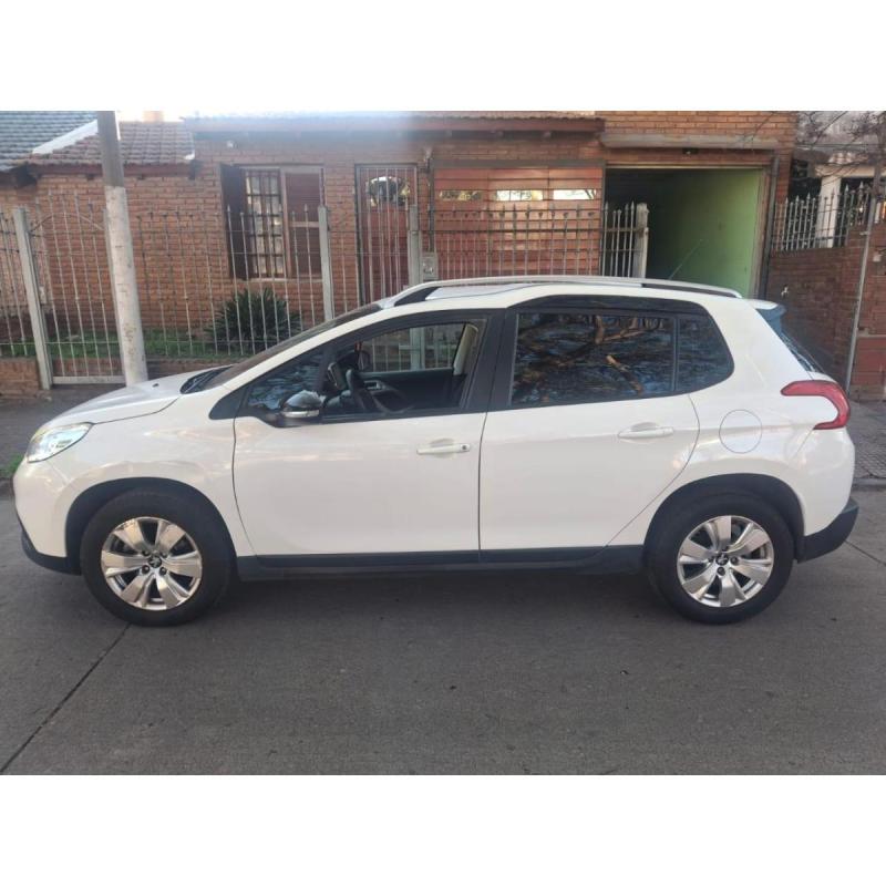 🚗 Peugeot 2008 Allure 1.6 – 2018 | Excelente oportunidad - 9