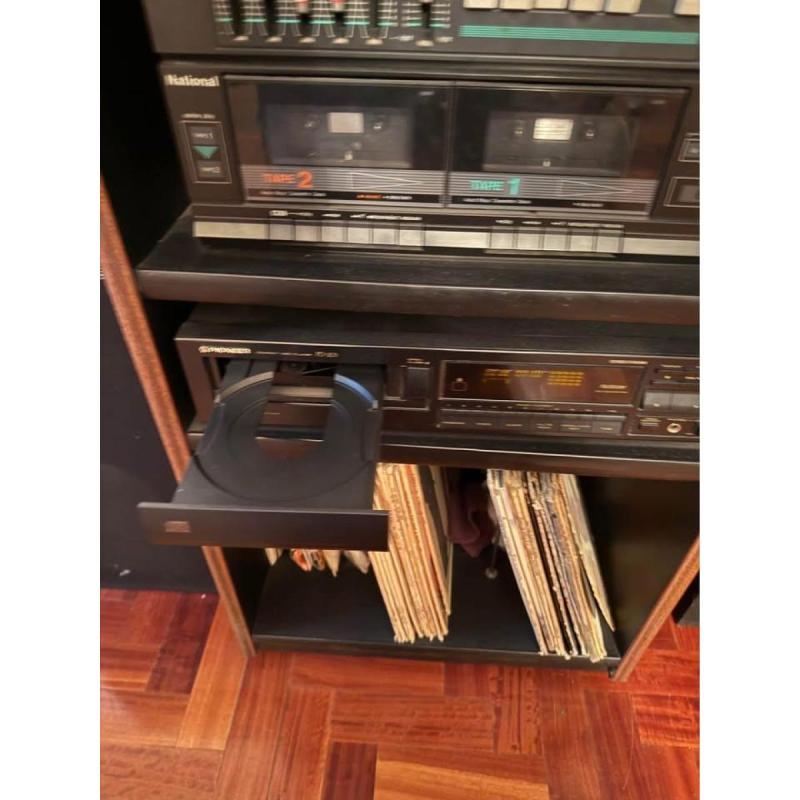 Minicomponente National Panasonic con compactera Pioneer - 4