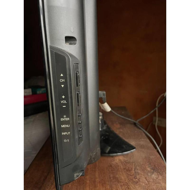 Tv LG 32 Pulgadas Lcd Full Hd Hdmi 32cs560 - 2