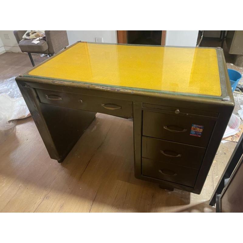 Escritorio industrial de hierro, 5 cajones