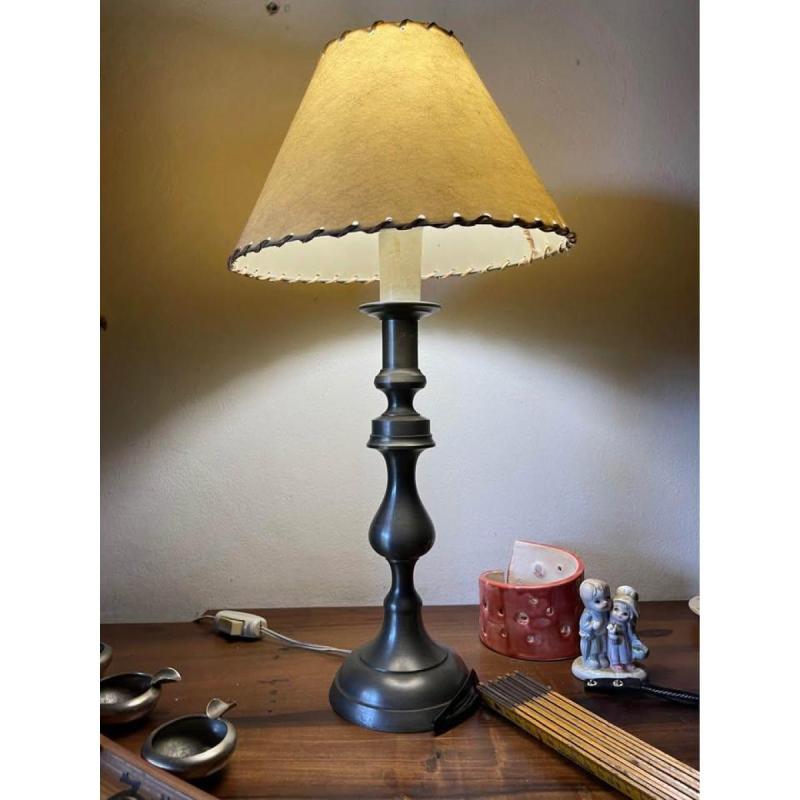 Par de lámparas de peltre