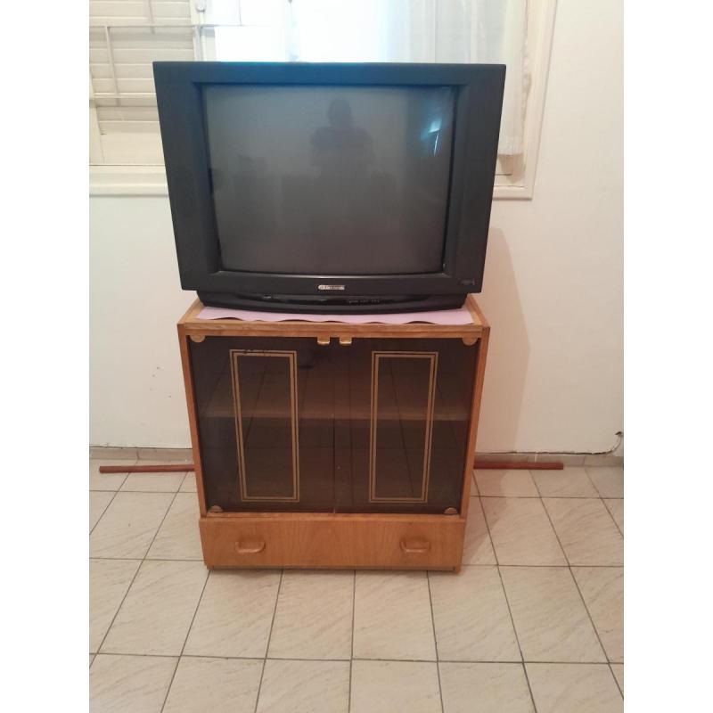 Vendo TV 29' antiguo + Mueble