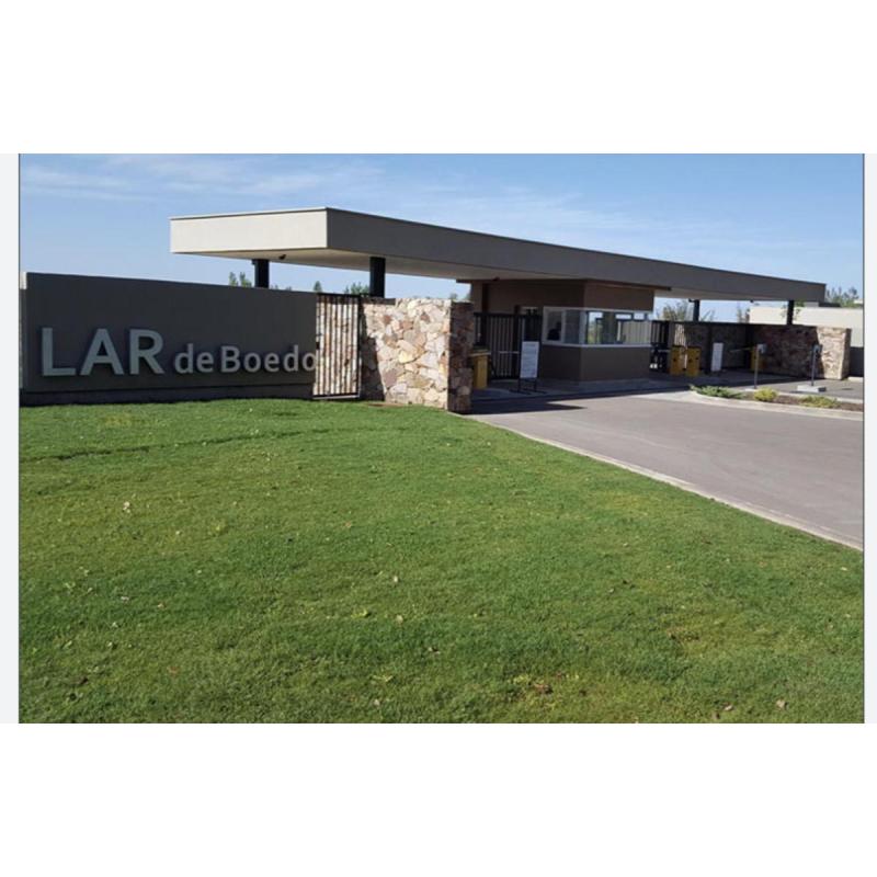 Vendo terreno Barrio Privado Lar de Boedo