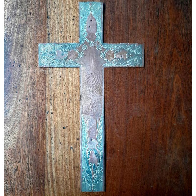 Cruz Antigua Cincelada en Cobre Bañado en Plata