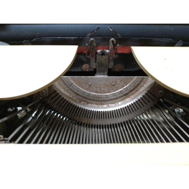 Máquina de Escribir Remington 20 – Para Restaurar / Colección - 4