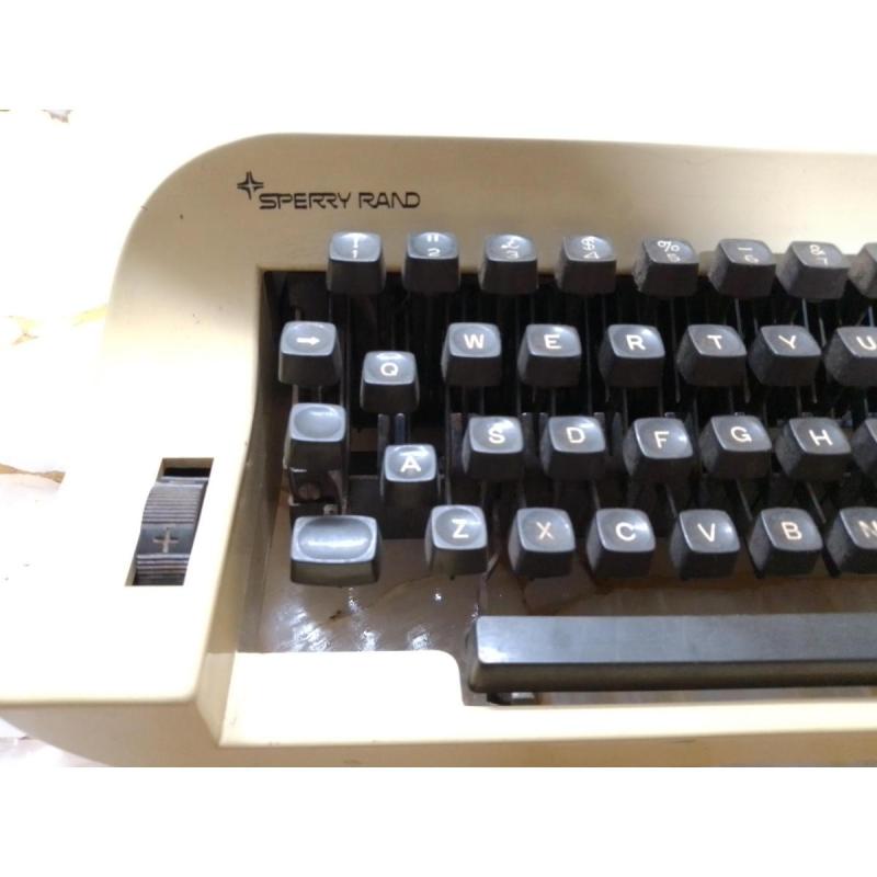 Máquina de Escribir Remington 20 – Para Restaurar / Colección - 9
