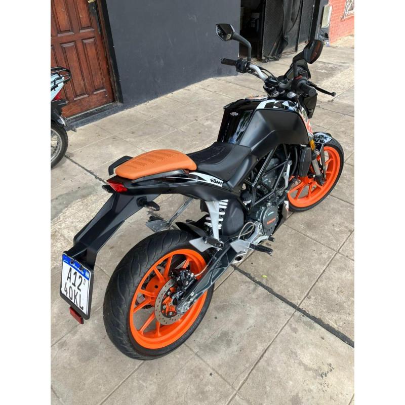 KTM Duke 200 mod 2020