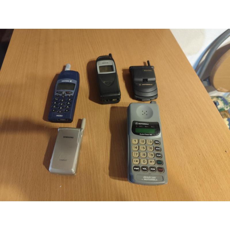 antiguos celulares solo para colección