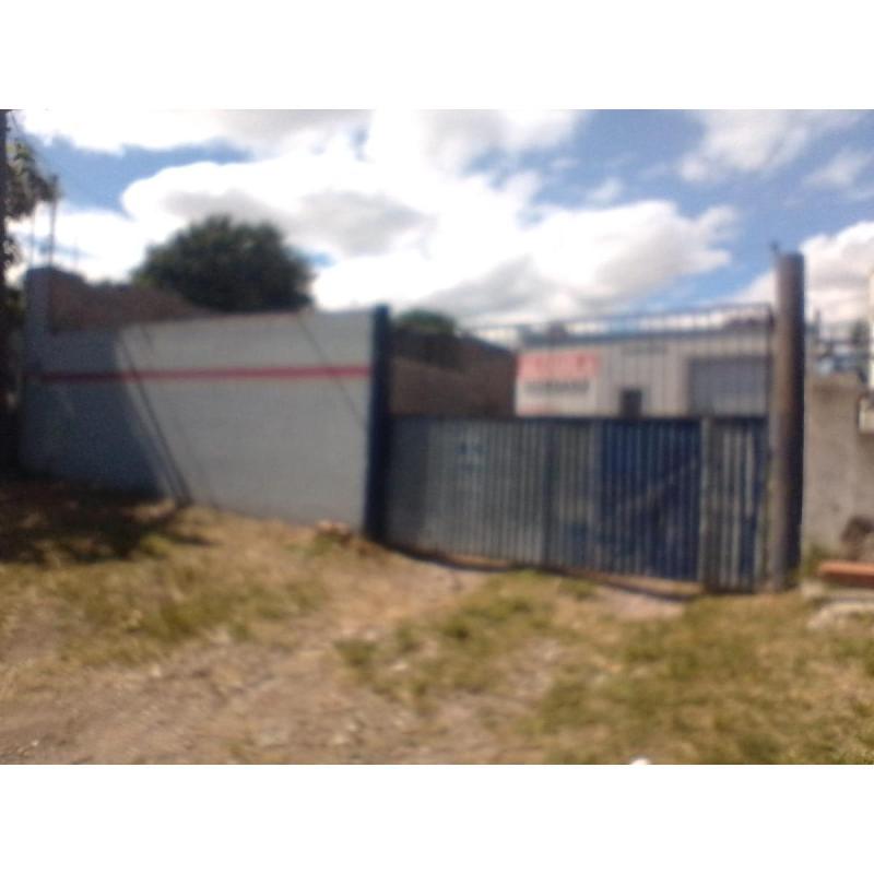 Alquilo excelente galpon para taller en buchard 2430 b.bca
